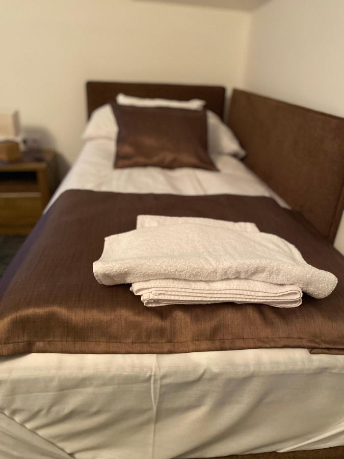 A Fogado Bed and Breakfast Bicske Εξωτερικό φωτογραφία