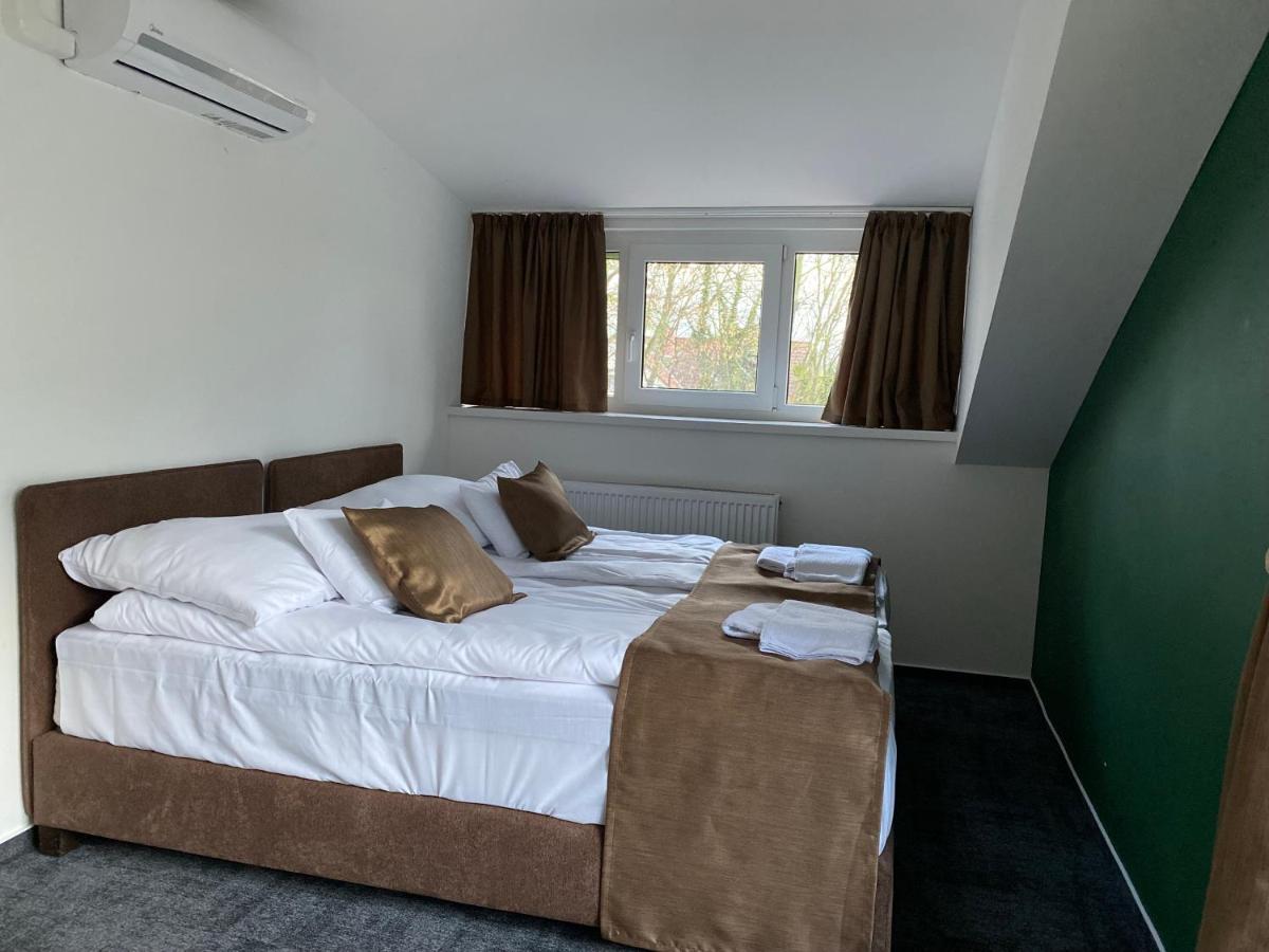 A Fogado Bed and Breakfast Bicske Εξωτερικό φωτογραφία