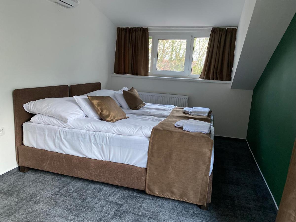 A Fogado Bed and Breakfast Bicske Εξωτερικό φωτογραφία