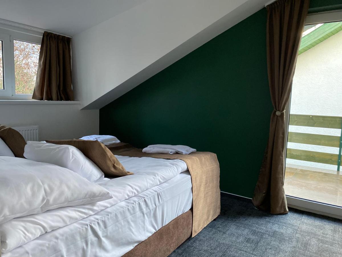 A Fogado Bed and Breakfast Bicske Εξωτερικό φωτογραφία