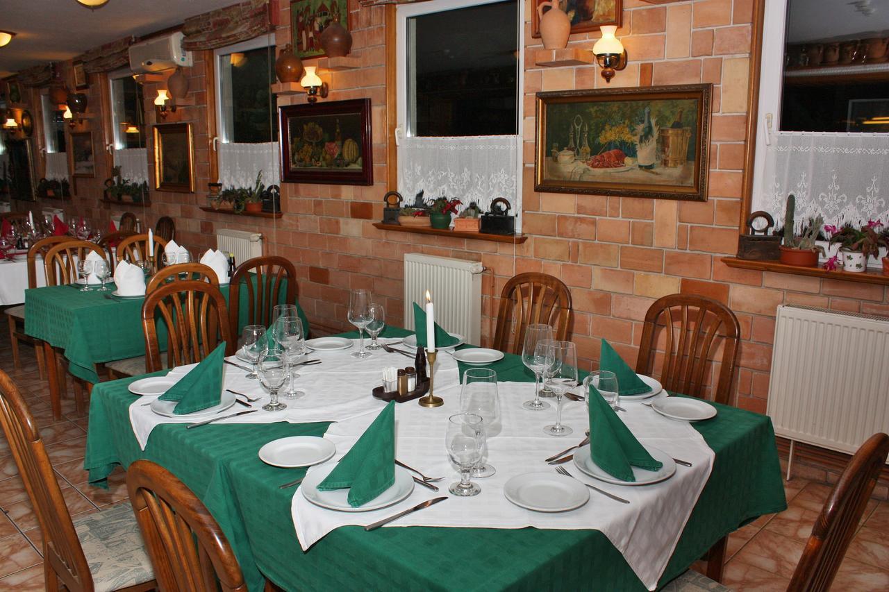 A Fogado Bed and Breakfast Bicske Εξωτερικό φωτογραφία